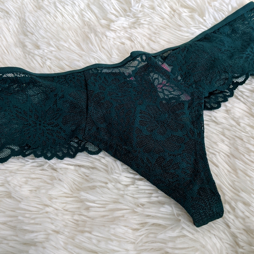 PINK Extra Low Rise Cheekster Panty